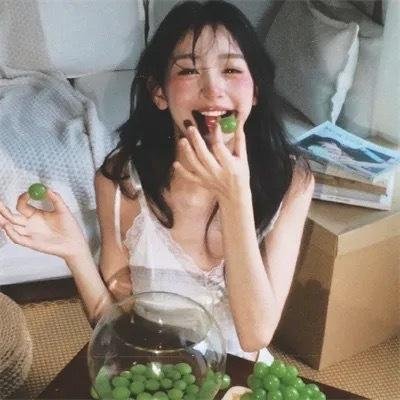 凤冠情事 海报